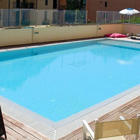 Excelsior E ロアーノ